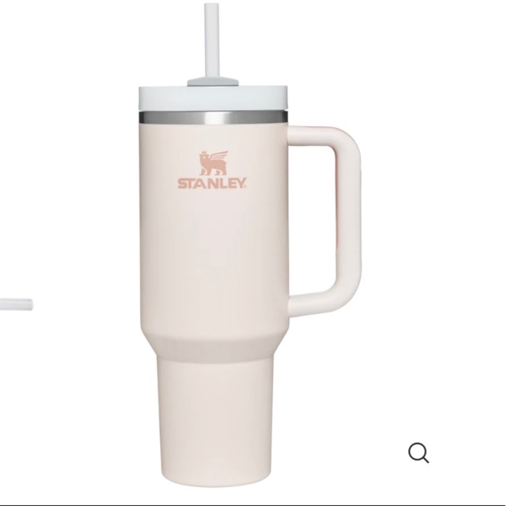 Stanley 40oz Quencher H2.0 in hard to find Rose Quartz color